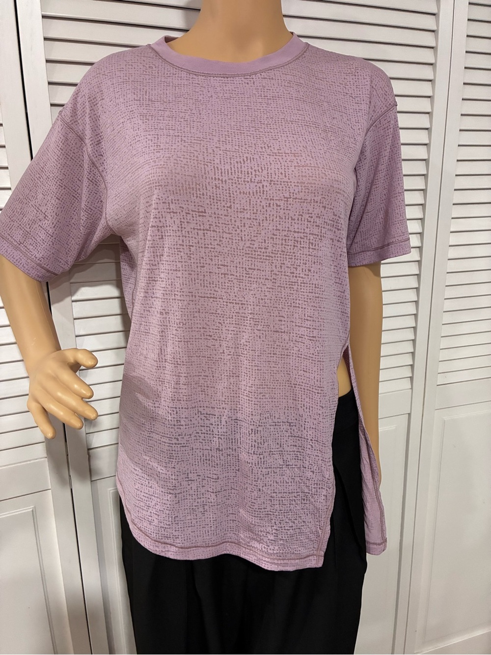 lululemon athletica Light Lilac Short-Sleeve Crew Tee